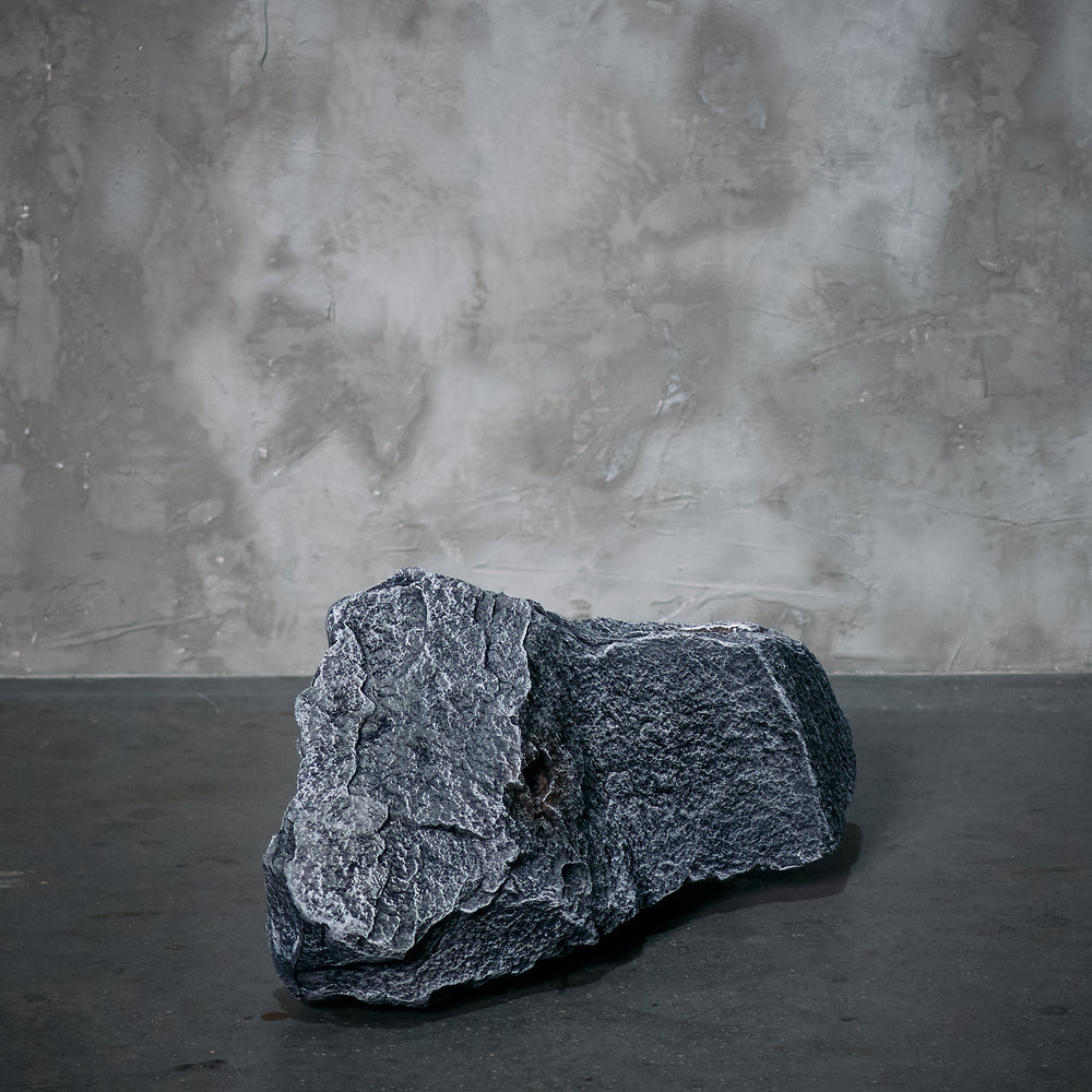 Piedra Gris Oscura IV