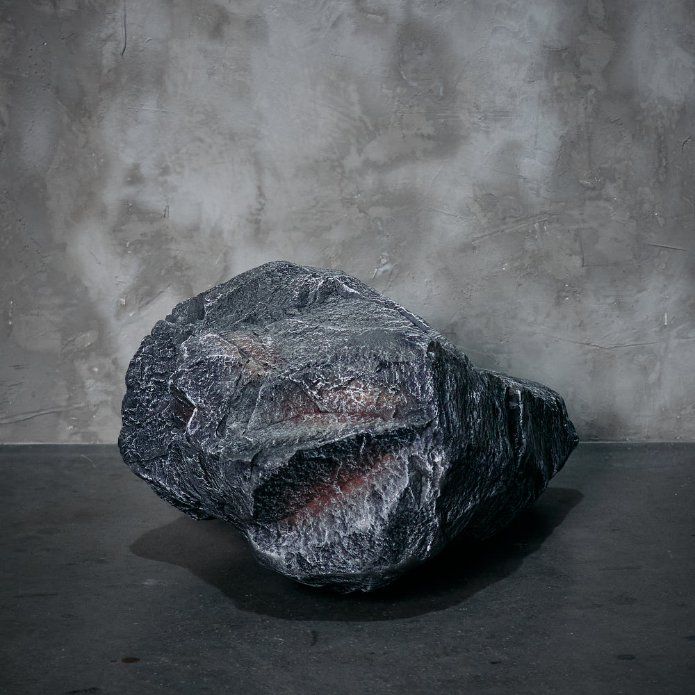 Piedra Gris Oscuro III