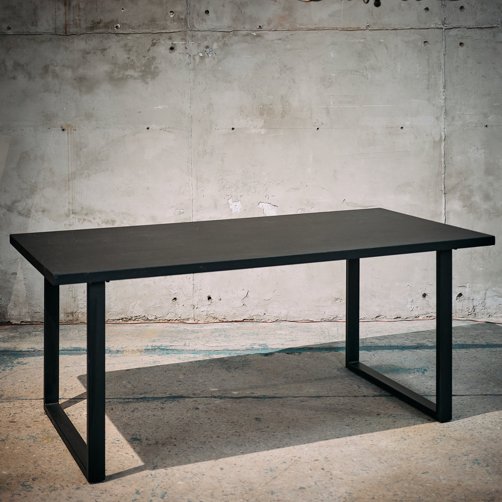 Mesa Comedor Zócalo Roble 180 Negro