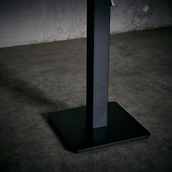 Base Cuadrada Negra Plegable